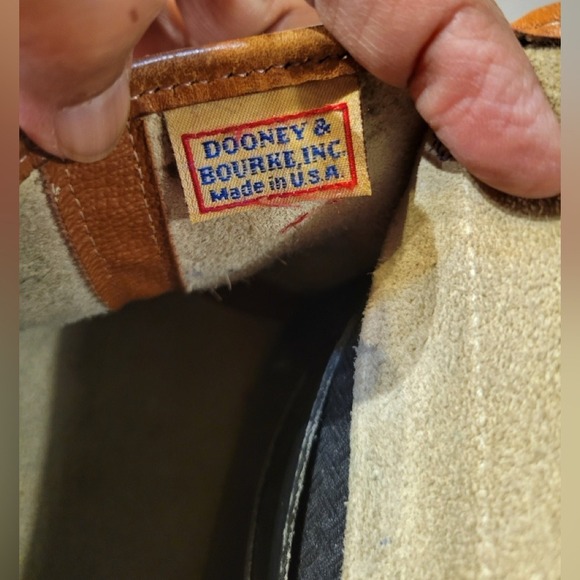 VTG 90s Dooney & Bourke Classic Cream & Tan Leather Crossbody Purse USA Made Y2K - Picture 6 of 10